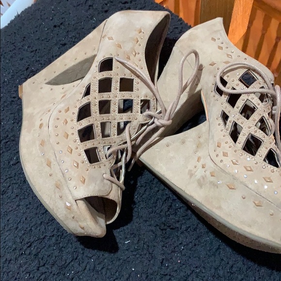 Wedges - Picture 3 of 3